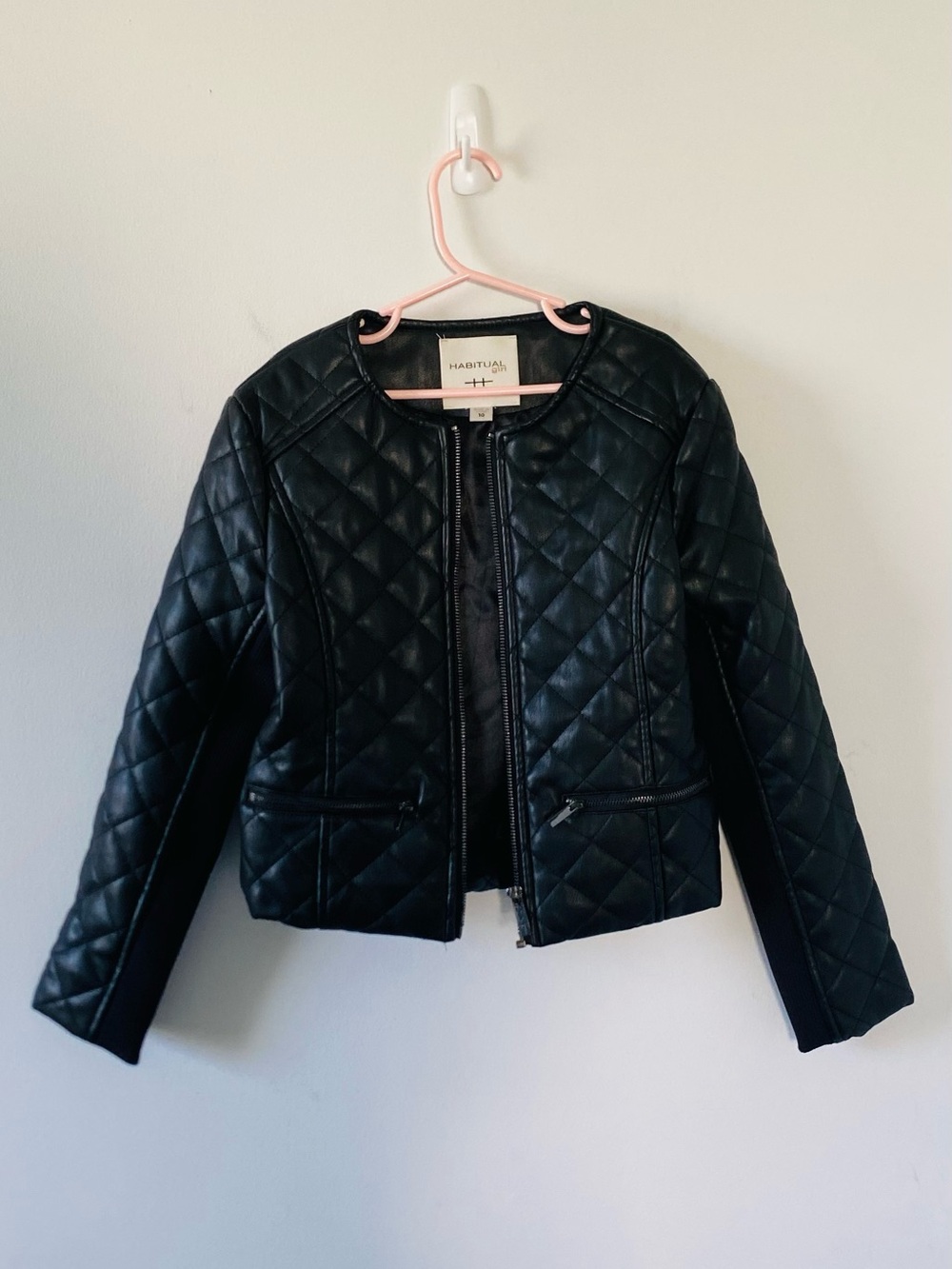 Habitual Girl Black Quilted Faux Leather Moto Jacket Collarless Size 10 EUC